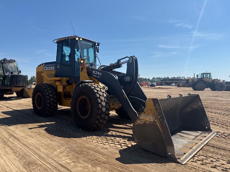 2016-deere-624k-image-4