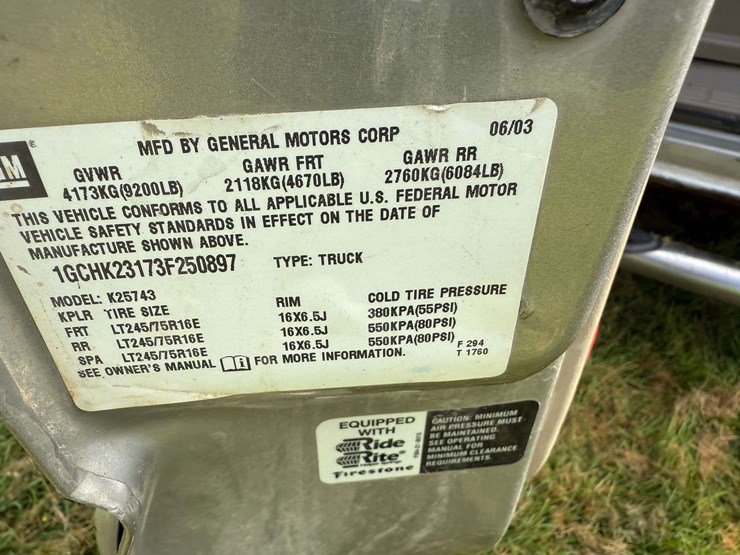 2003-chevrolet-2500-image-27