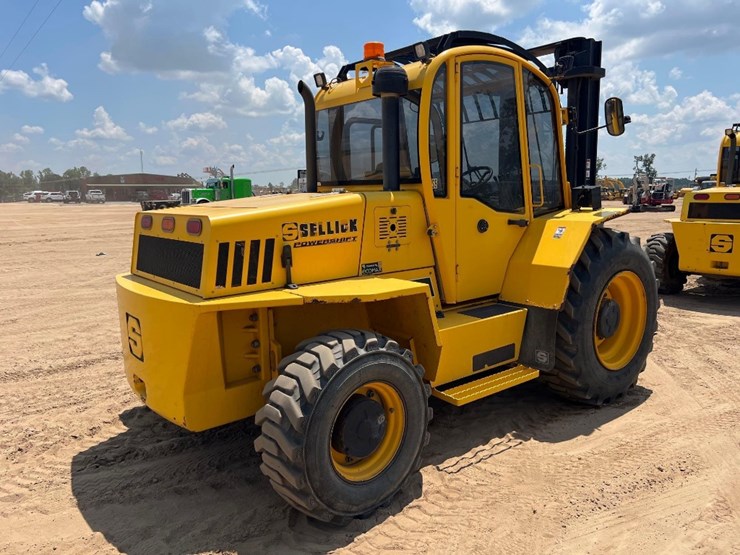 sellick-s80t4e-4ps-rough-terrain-forklift-image-4