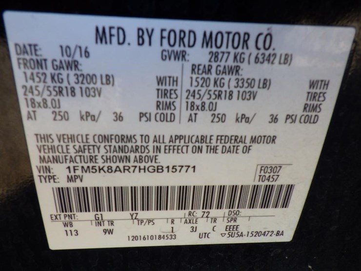 2017-ford-explorer-image-16