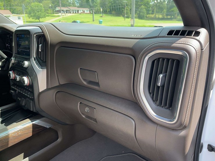 2022-gmc-2500-image-16
