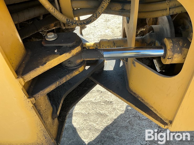 deere-444e-image-14