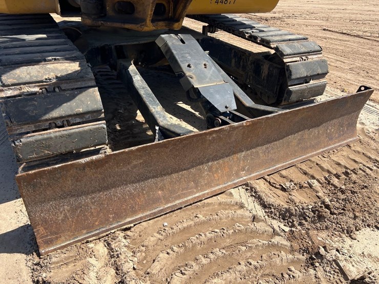 2015-caterpillar-308e2-cr-image-25