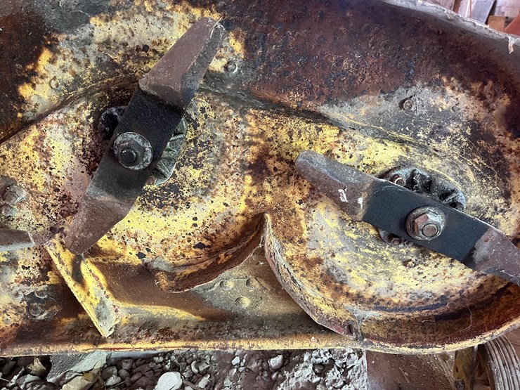 #3067-•-international-rotary-mower-image-4