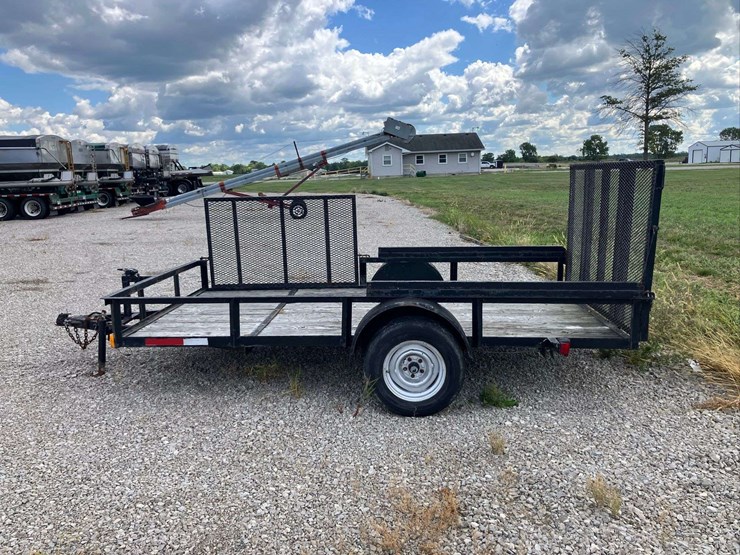 utility-trailer---single-axle---12’-long-x-80”-wide-image-1