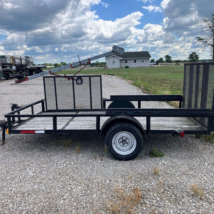 Utility Trailer - Single Axle - 12’ long x 80” wide