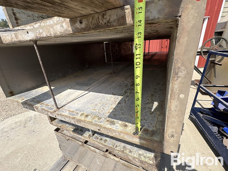 45’-vertical-grain-leg-image-10