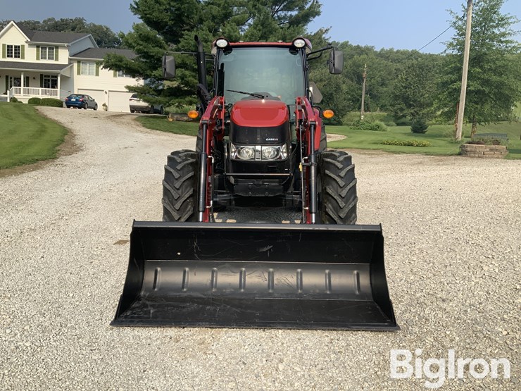 2023-case-ih-farmall-105a-image-2