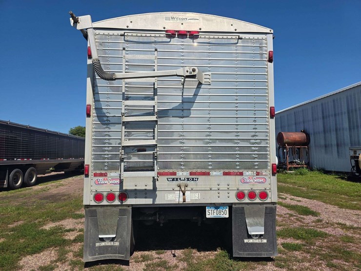 2013-wilson-50'-hopper-bottom-trailer,-84"-wide-with-102"-sides,-commodity-tubes,-ddl-triple,-electr-image-31