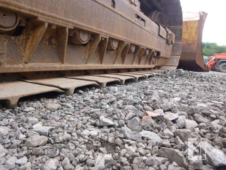 2005-caterpillar-d4g-xl-image-35