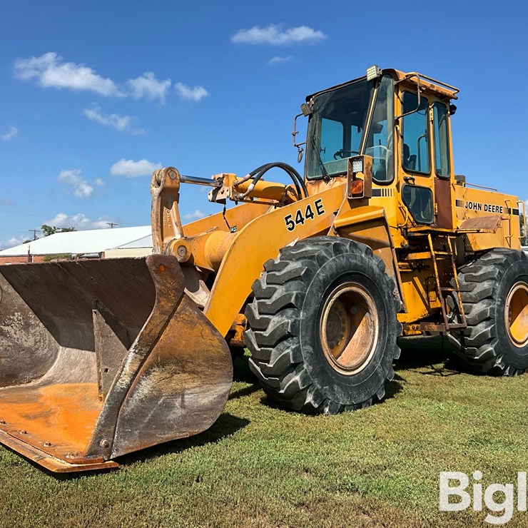 DEERE 544E