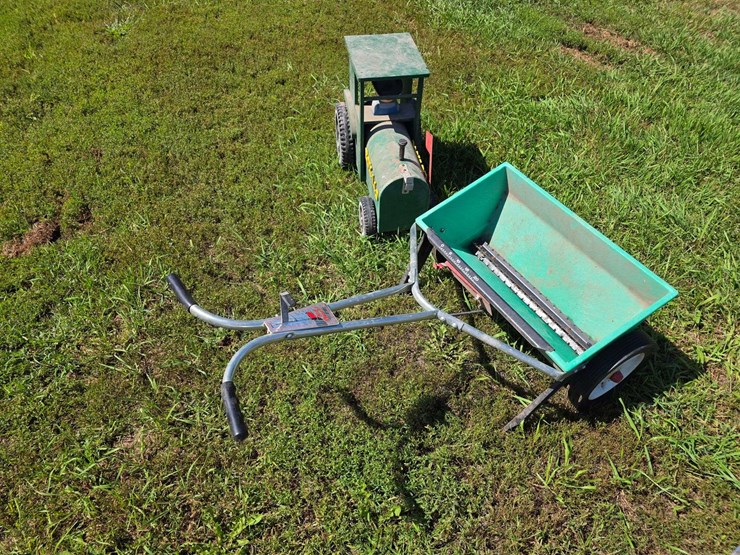 mail-box-and-lawn-spreader-image-3