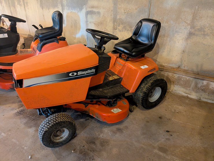 #3000-•-simplicity-38"-broadmoor-lawnmower-image-1