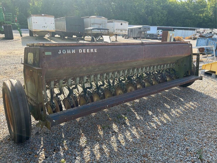 john-deere-8000-image-3