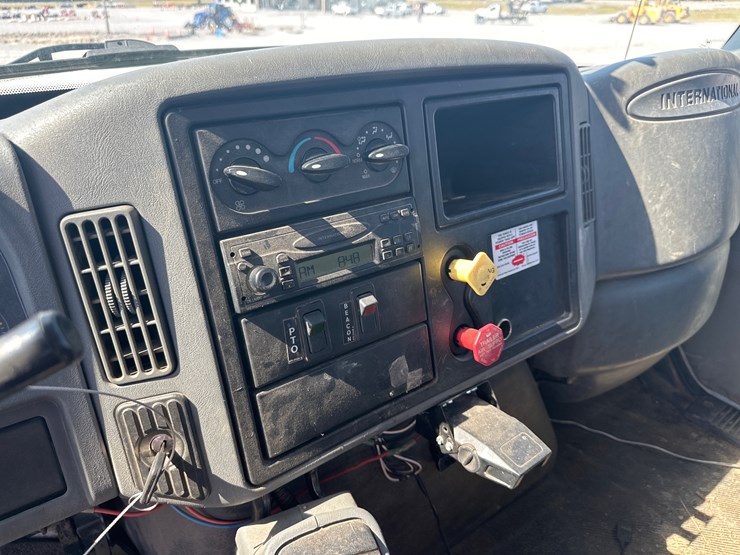 international-durastar-4300-image-18