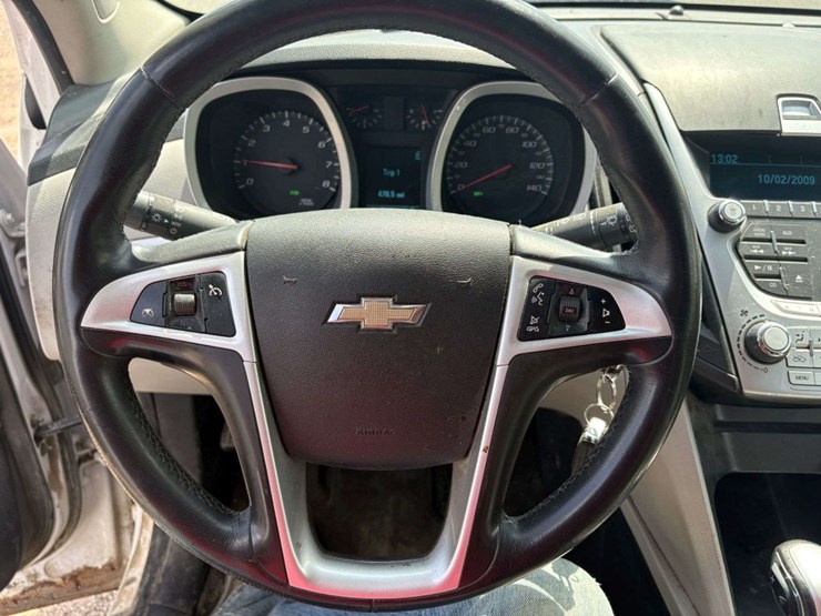 2010-chevy-equinox-lt-awd,-2.4l-ecotec,-4-door,-225/65r17-on-alloy-wheels,-cloth,-power-drivers-seat-image-20