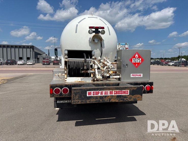 2006-freightliner-business-class-(dr12083)-image-8