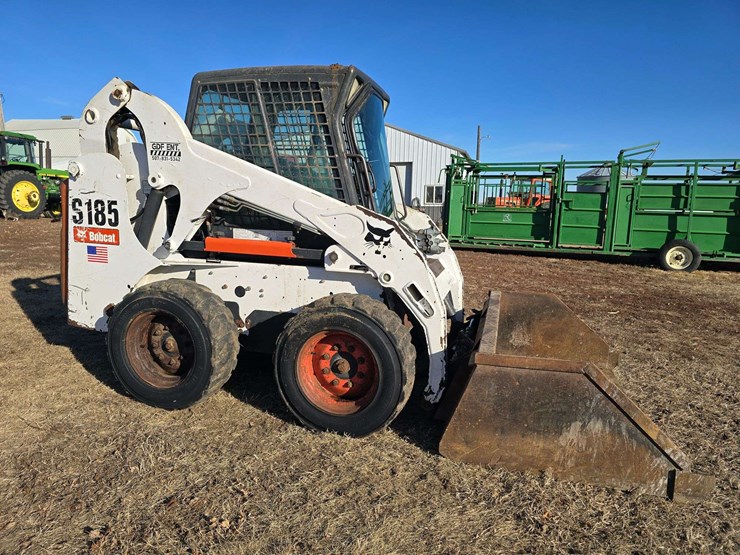 2008-bobcat-s185-image-25
