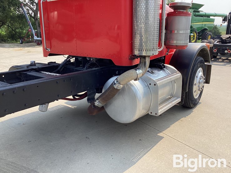 1993-peterbilt-378-image-18