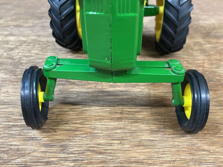 1/16-john-deere-3020-ertl-image-7