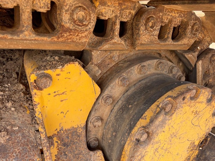 2021-komatsu-d39px-24-image-10