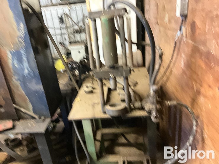 hydraulic-hose-maker-&-hydraulic-press-image-15