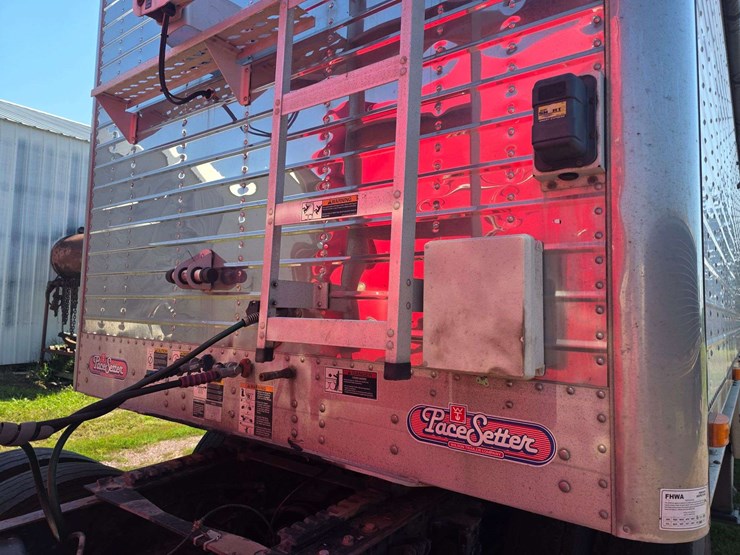 2013-wilson-50'-hopper-bottom-trailer,-84"-wide-with-102"-sides,-commodity-tubes,-ddl-triple,-electr-image-5