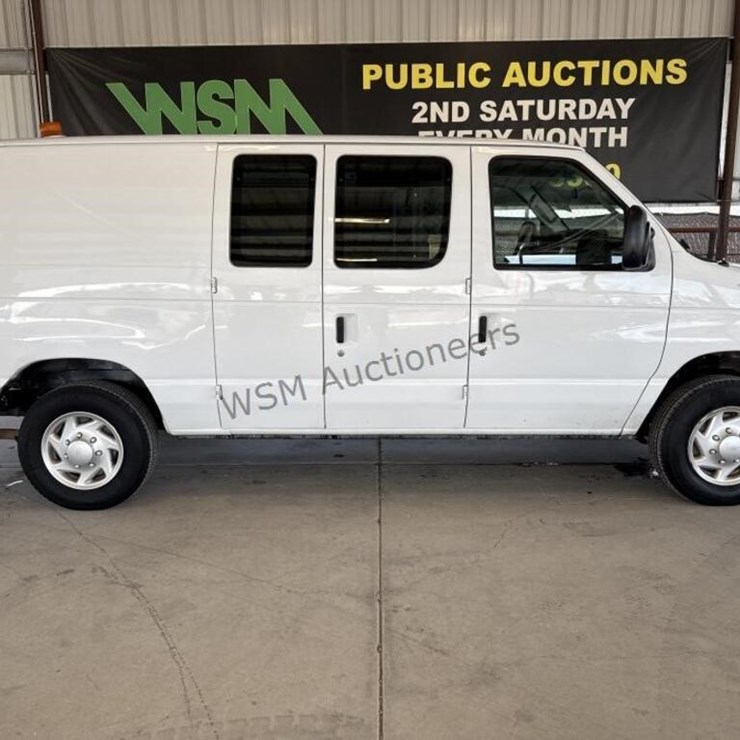 2012 FORD CARGO