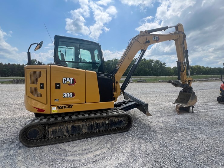 2023-caterpillar-306-cr-image-4