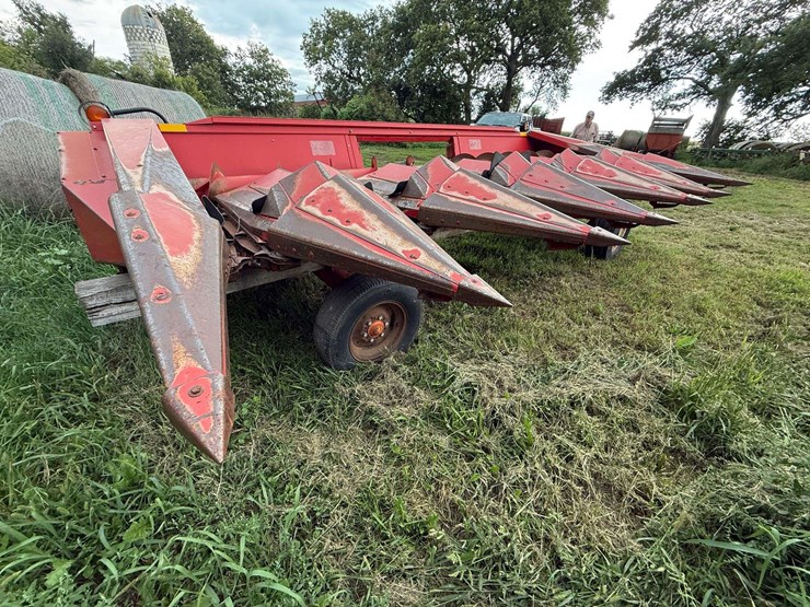 massey-ferguson-864-image-3
