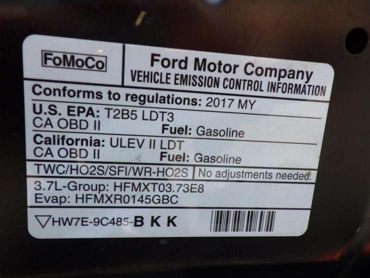 2017-ford-explorer-image-12