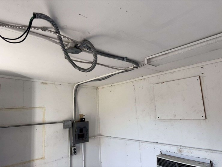 corn-dryer-shack,-on-skids,-100”x123”x102”-tall,-insulated,-32”-door,-a/c,-heat,-lights-image-12