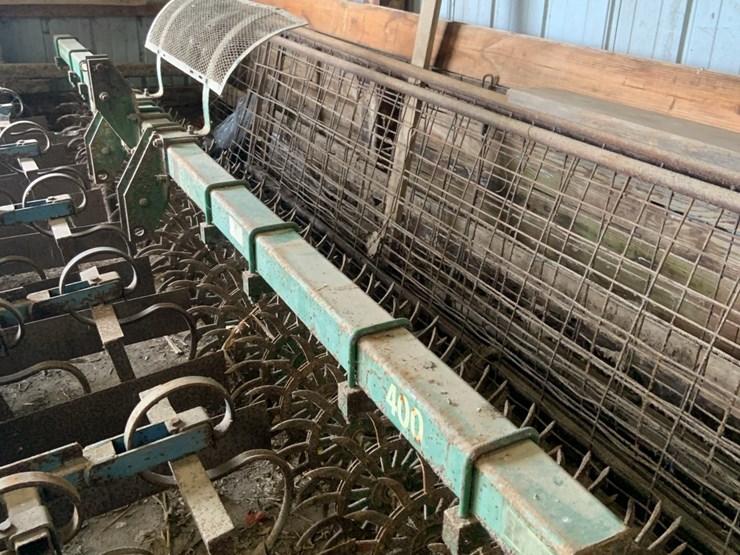 john-deere-400-image-2