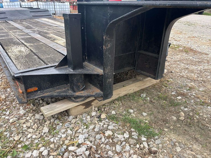 1973-38’-lowboy,-18’-well-with-ramps-image-8