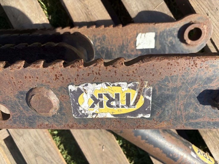 trk-hyd-thumb,-weld-on-image-6
