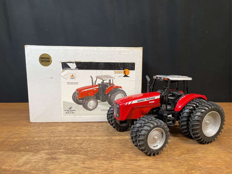 1/16-mf-8480-2004-agco-parts-expo-nib-sm-image-1