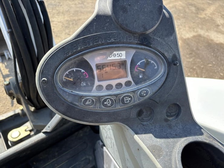 2014-bobcat-e35i-image-35