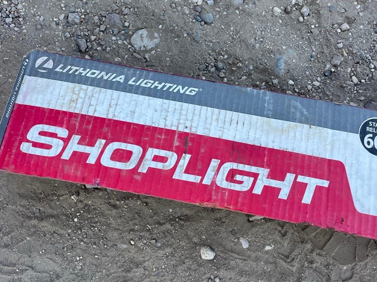 shop-light-image-2