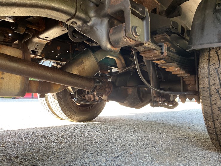 2018-dodge-ram-3500-image-32