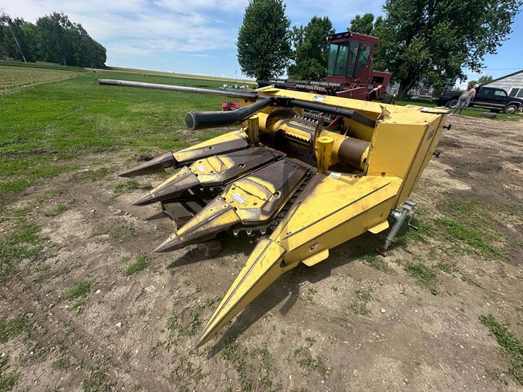 new-holland-900-image-24