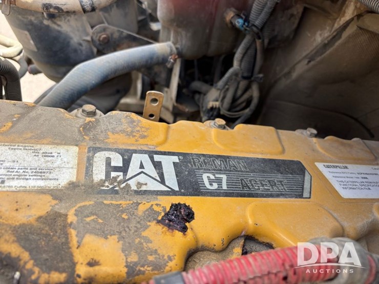 2006-freightliner-business-class-(dr12083)-image-33