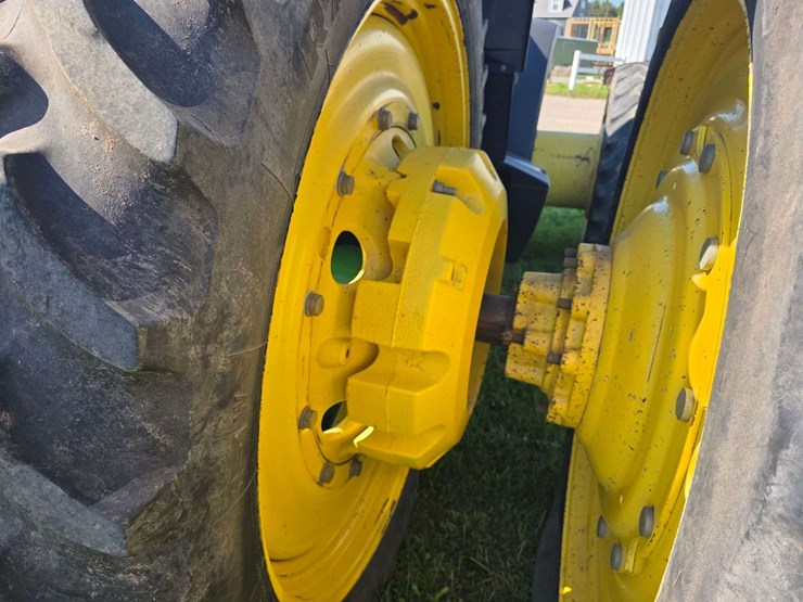 2004-john-deere-8320-image-41