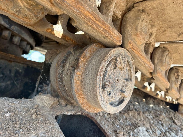 2007-caterpillar-330dl-image-11