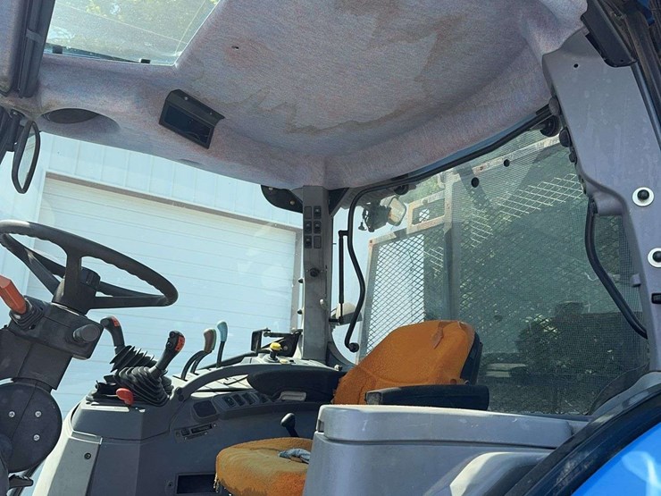 new-holland-t6020-image-19