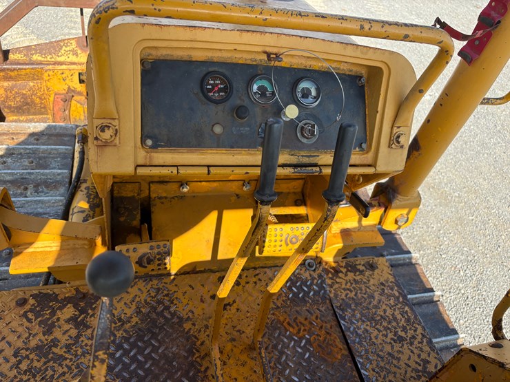 john-deere-450e-image-15