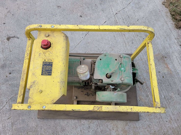 john-deere-4000-image-1