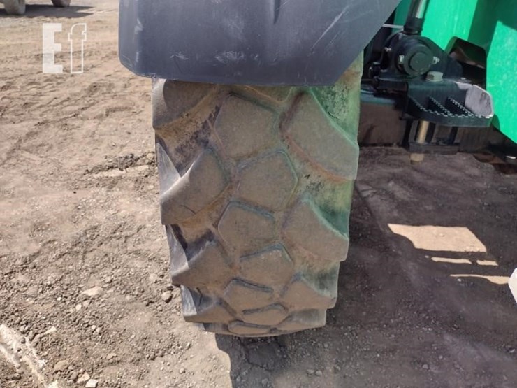 2017-jcb-510-42-image-24