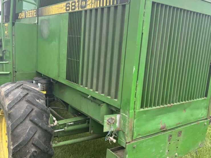john-deere-6810-image-11