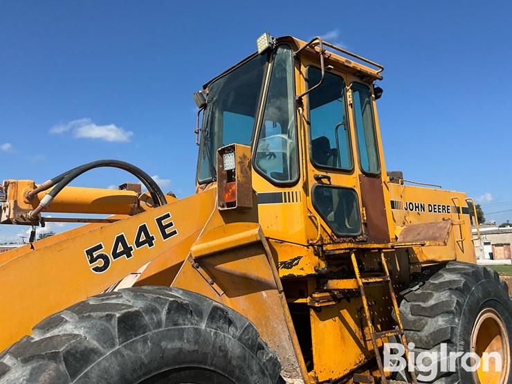 deere-544e-image-9