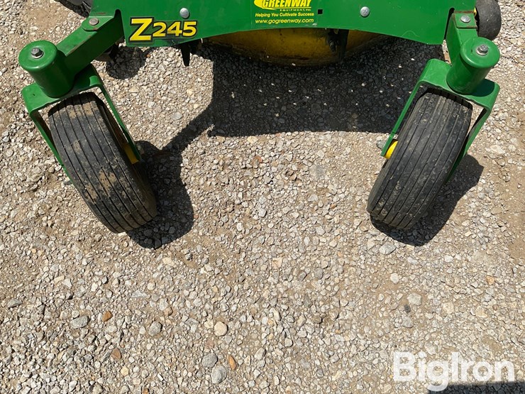 john-deere-z245-image-11
